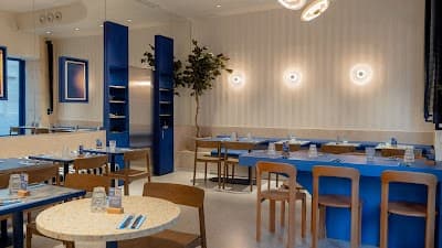 Interior of Kozy South Pigalle | All-week Brunch & Coffee in Paris