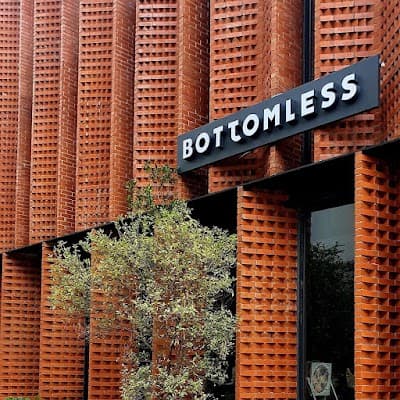 Interior of Bottomless Sukhumvit 33 in Krung Thep Maha Nakhon 10110