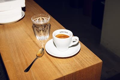 Einstein – café & bel étage coffee