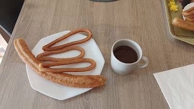 Churrería La Avenida atmosphere