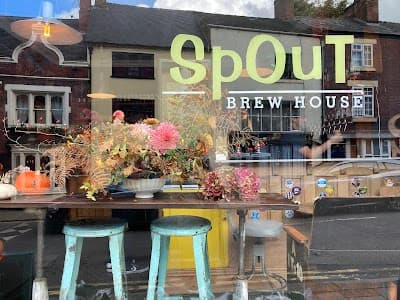 Spout Brew House atmosphere
