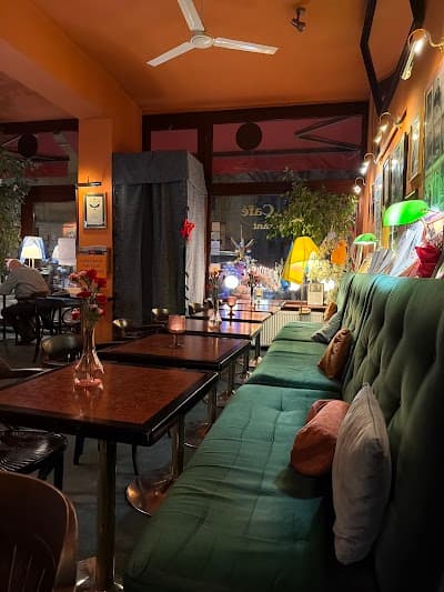 RADIO CAFÉ atmosphere