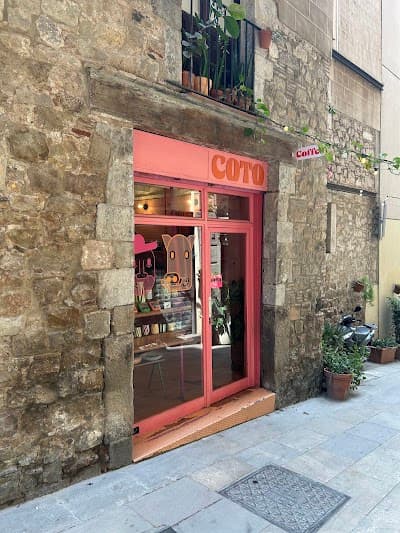 COTO COFFEE + COLMADO atmosphere