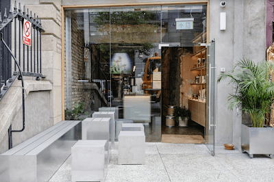 Interior of Cloud Picker Cafe - Pearse Street in 2