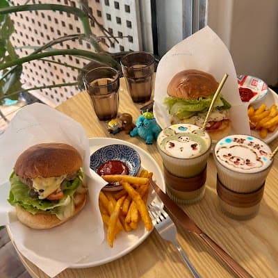 嗯哼咖啡食堂(Uh huh cafe) atmosphere