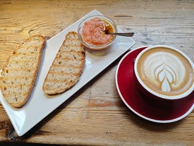 Monkee Koffee atmosphere