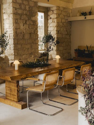 Interior of Swallow - Specialty Coffee in Alicante