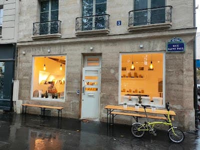 Interior of ARTESANO specialty coffee roaster in Paris