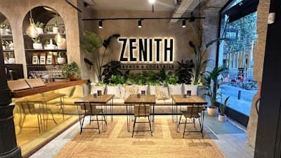 Interior of Zenith Caffè - Desengaño in Madrid