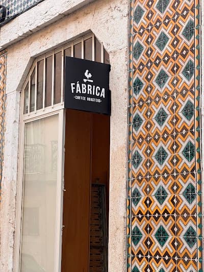 Fábrica Specialty Coffee & Roastery - S. Mamede atmosphere