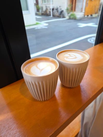 CROSS COFFEE ROASTERS atmosphere