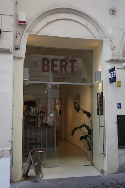 Interior of BERT COFFEE & MATCHA in Wien