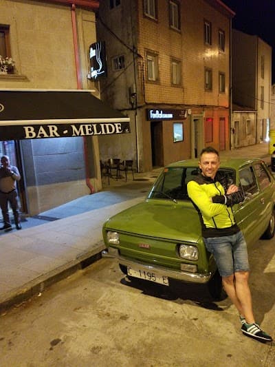 Bar Melide atmosphere