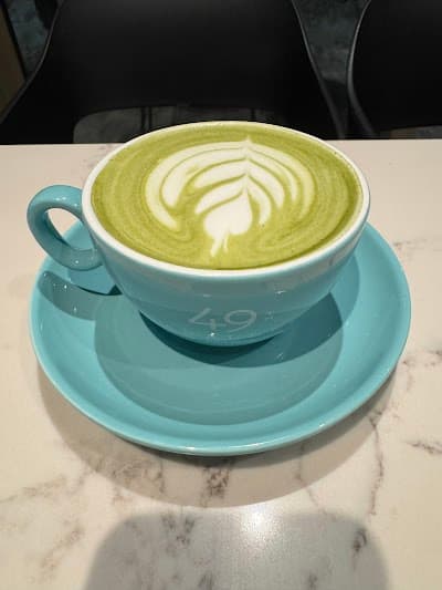49th Parallel Café & Lucky’s Doughnuts - McGill atmosphere