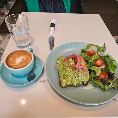 49th Parallel Café & Lucky’s Doughnuts - McGill coffee