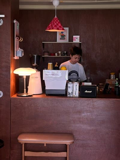 Interior of Janecoffeeandsecondhand in