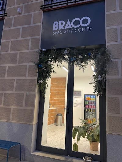 Interior of Braco Specialty Coffee in Madrid