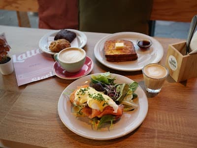 Latte Stories - Specialty Coffee & Brunch Oerlikon coffee