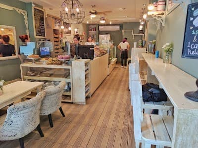 Interior of Mille Délices in N.L.