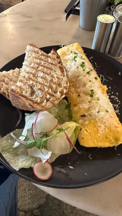 Dear Breakfast - Alfama atmosphere