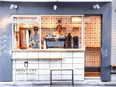 Interior of ABOUT LIFE COFFEE BREWERS in Dōgenzaka