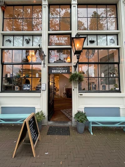 Sango Specialty Coffee Roasters atmosphere