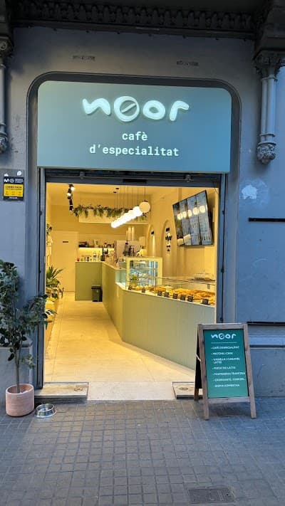 Interior of Noor Coffee - Specialty Coffee in Barcelona