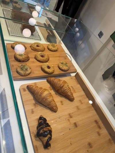 Noor Coffee - Specialty Coffee atmosphere