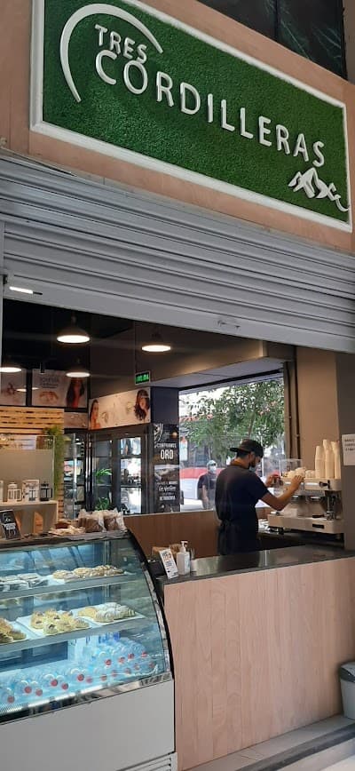 Interior of Cafe tres cordilleras in Región Metropolitana