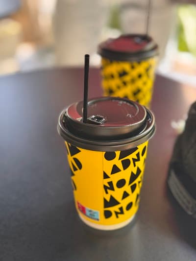 Nomad Bread & Coffee atmosphere