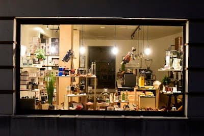 Cross Roast Experience Store atmosphere