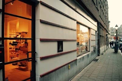 Interior of Cross Roast Experience Store in Antwerpen
