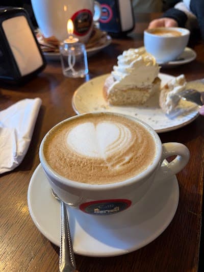 Caffé L`Antico atmosphere