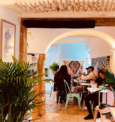 Interior of Kossies Cafe in -595 Lisboa