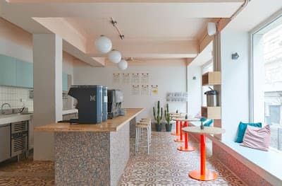 Interior of Thank You Mama in -132 Lisboa