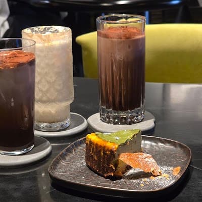 What’s Life Coffee Roasters atmosphere