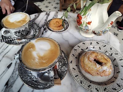 Bond Madrid coffee