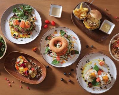 Noor Brunch | Specialty Coffee & Matcha coffee