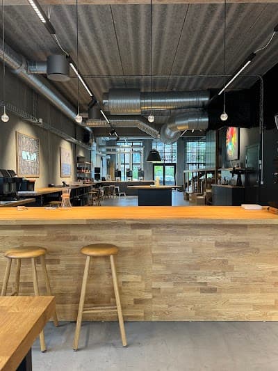 ROAST Coffee atmosphere