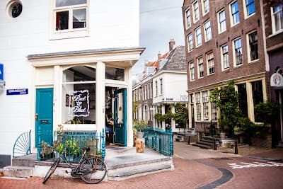 Interior of Back to Black in RN Amsterdam