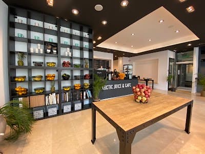 Interior of ARCTIC JUICE & CAFÉ in Lausanne