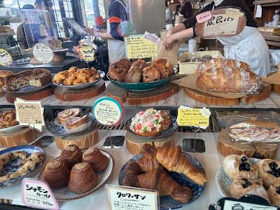 Bricolage bread & co. atmosphere