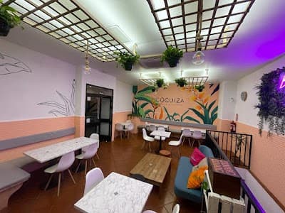 Interior of Cocuiza Brunch and Coffee in Madrid