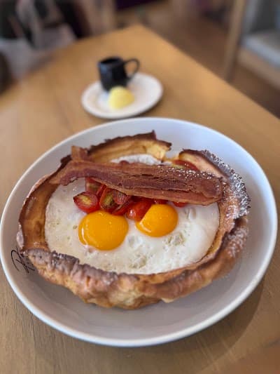 Panna Sourdough Craft Cafe at Silom atmosphere