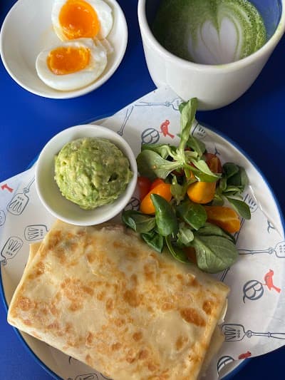 BQ Canteen. Brunch, coffee, matcha. atmosphere
