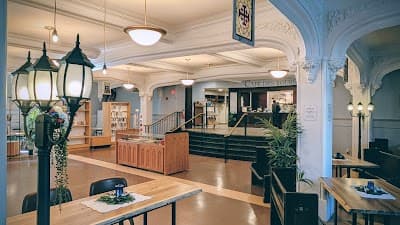 Café des Tours atmosphere