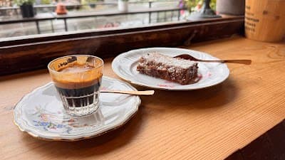 Eiger Bean The Coffee Roastery coffee
