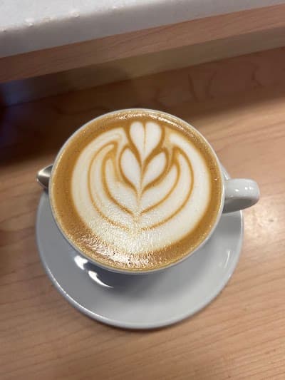 Right Side Coffee Bar atmosphere