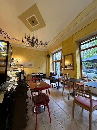 Interior of Café Bell Chicco in Berlin