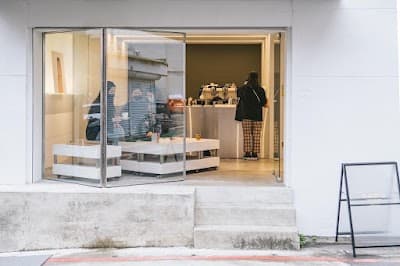 Interior of Oasis Coffee Roasters - Nanjing in Taipei City